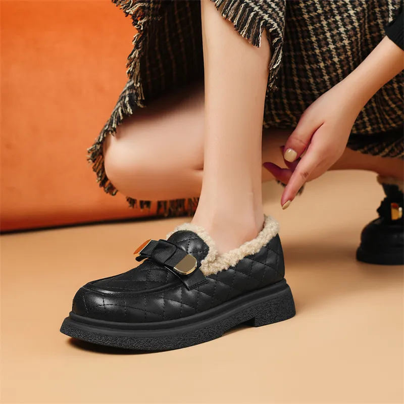 JOSINY Loafers Women's Black/Ecru-3