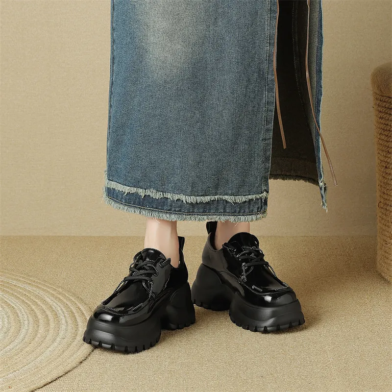 JOSINY Loafers Women's Black/Ecru-7