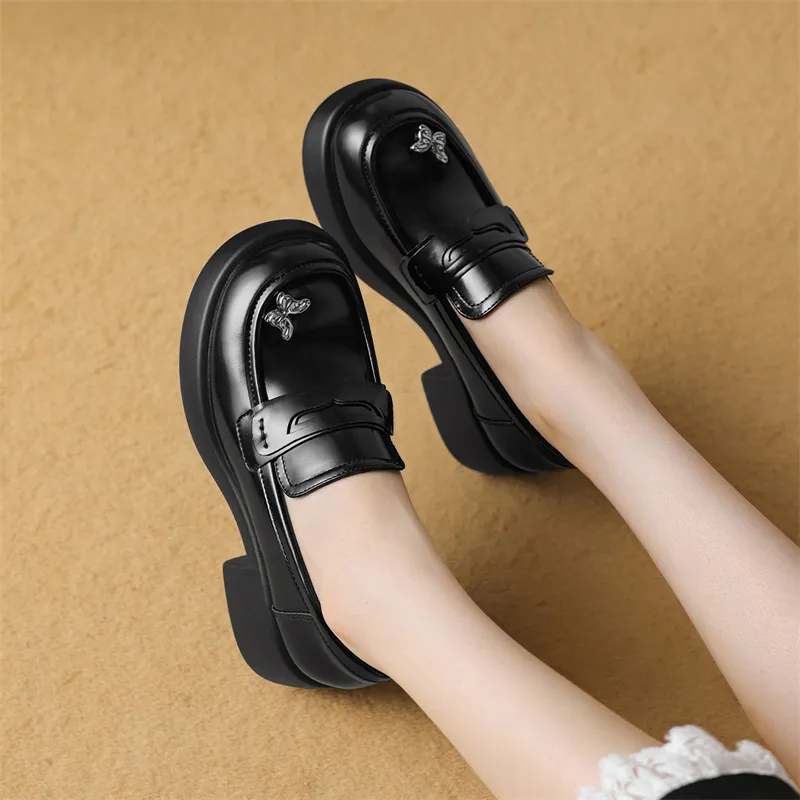 JOSINY Loafers Women's Black/Ecru-3