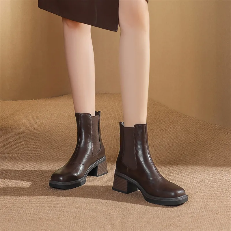 JOSINY Short Chelsea Boots 5.5cm Women's Red Brown-4