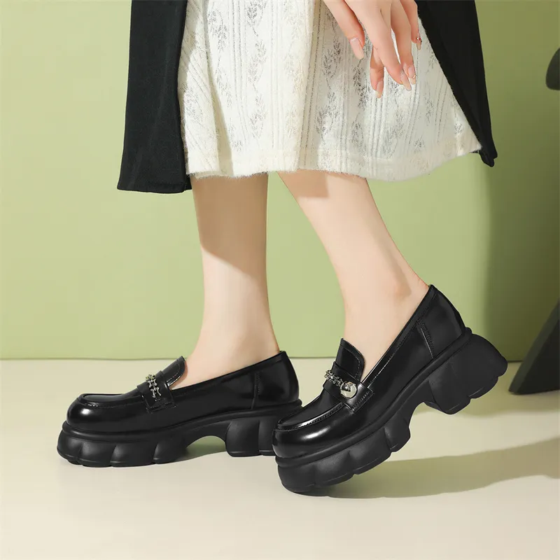 JOSINY Loafers Women's Black/Ecru-2