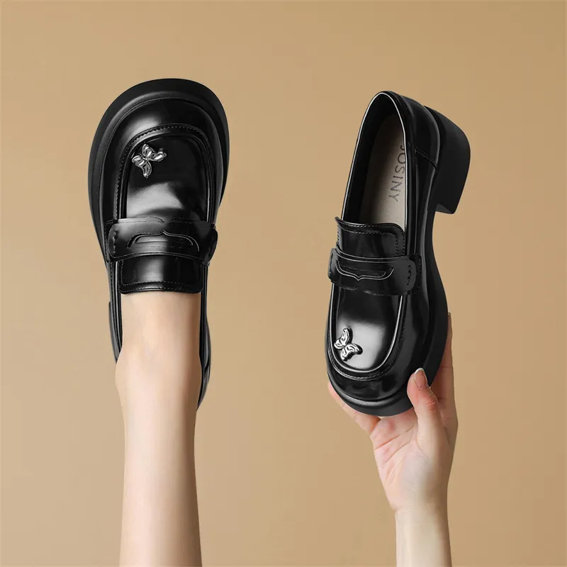 JOSINY Loafers Women's Black/Ecru-5