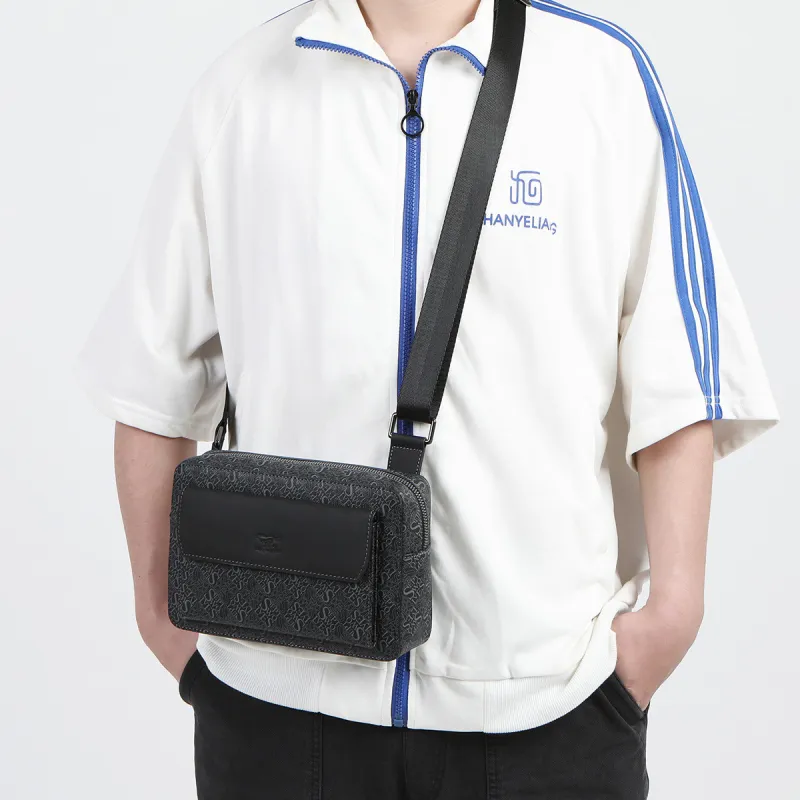 SEPTWOLVES Cow Leather Shoulder Bag Crossbody Bag Regular Men's Black-4