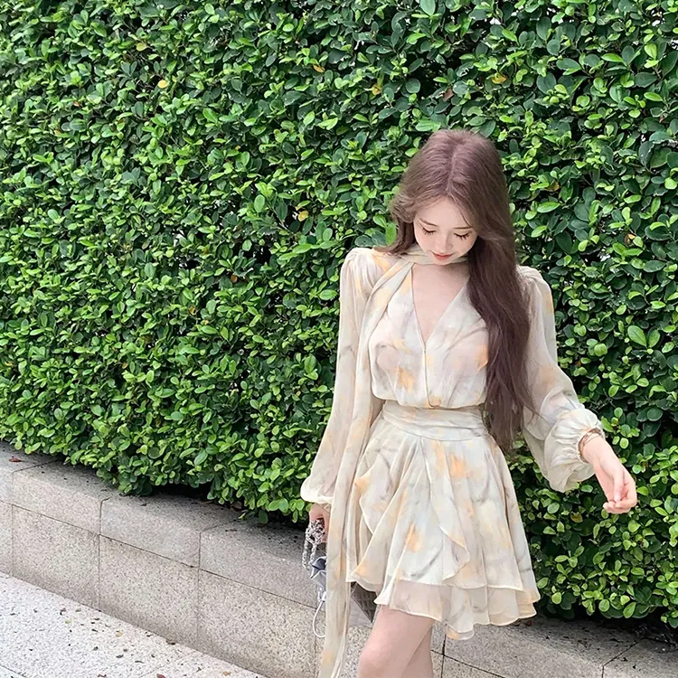 PAZZO Long Sleeved Dress Women's Light Yellow Floral-7