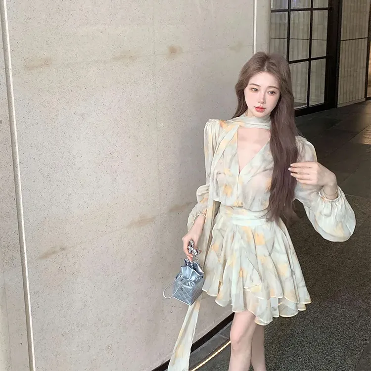 PAZZO Long Sleeved Dress Women's Light Yellow Floral-5
