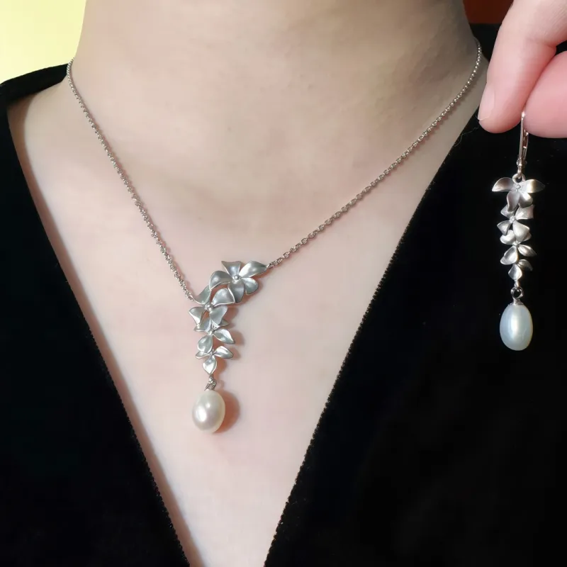 KOYOOME Pearl Y Letter Chain Women's-3