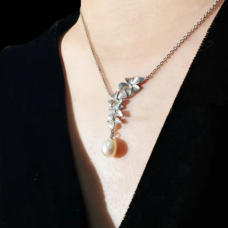 KOYOOME Pearl Y Letter Chain Women's-5