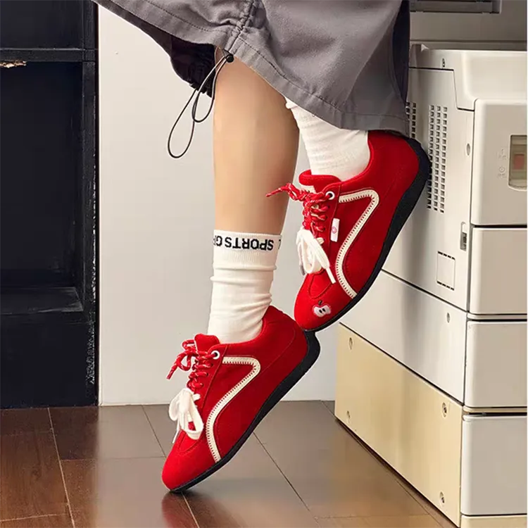 WJA Slip Resistant Cushioning Impact Resistant Abrasion Resistant Lightweight Low Top Skateboard Shoes Women's-2