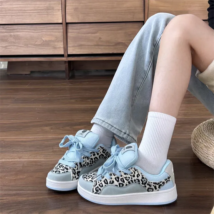 WJA Coverage Thermal Slip Resistant Cushioning Abrasion Resistant Lightweight Low Top Skateboard Shoes Women's Ice Blue-4