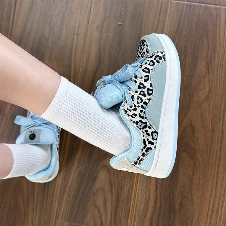 WJA Coverage Thermal Slip Resistant Cushioning Abrasion Resistant Lightweight Low Top Skateboard Shoes Women's Ice Blue-2