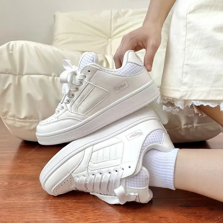 WJA Slip Resistant Cushioning Impact Resistance Wear Resistant Lightweight Low Top Skateboard Shoes Women's White-3