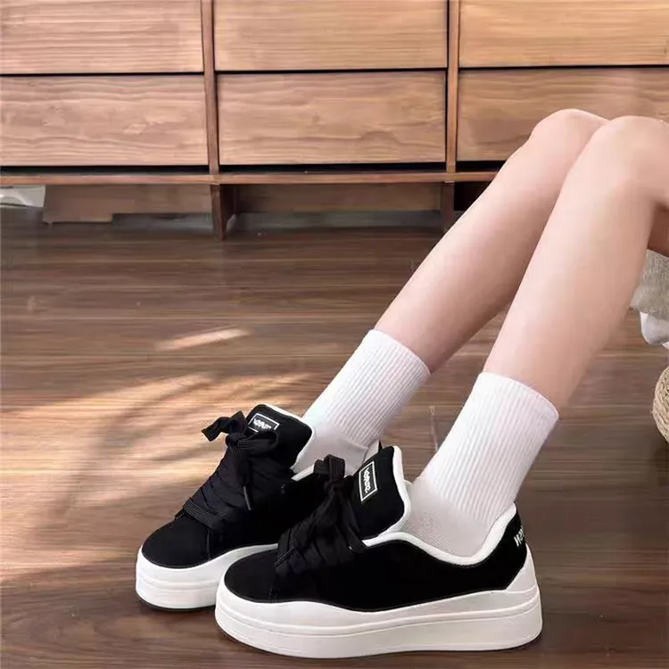 WJA Slip Resistant Cushioning Impact Resistance Wear Resistant Lightweight Low Top Skateboard Shoes Women's Black-4