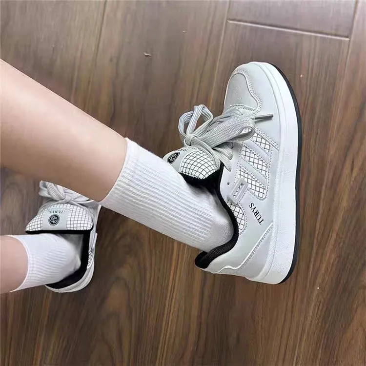 WJA Slip Resistant Cushioning Impact Resistance Wear Resistant Lightweight Low Top Skateboard Shoes Women's Gray-3