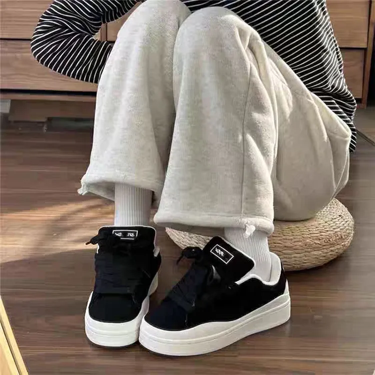 WJA Slip Resistant Cushioning Impact Resistance Wear Resistant Lightweight Low Top Skateboard Shoes Women's Black-1