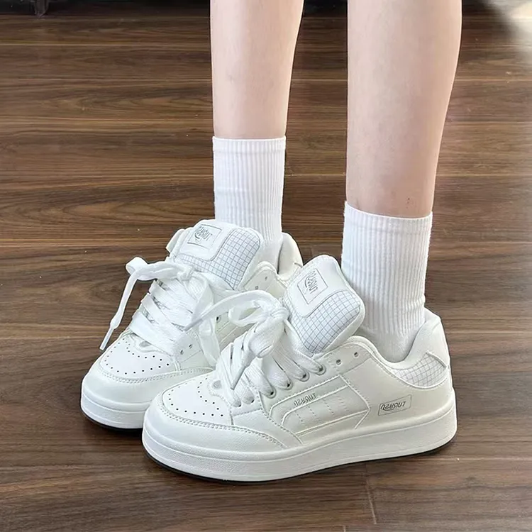 WJA Slip Resistant Cushioning Impact Resistance Wear Resistant Lightweight Low Top Skateboard Shoes Women's White-1