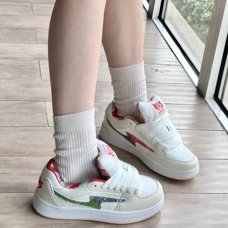 WJA Anti Slip Wear Resistant Lightweight Breathable Low Top Skateboard Shoes Women's Cashew Nut Color-2
