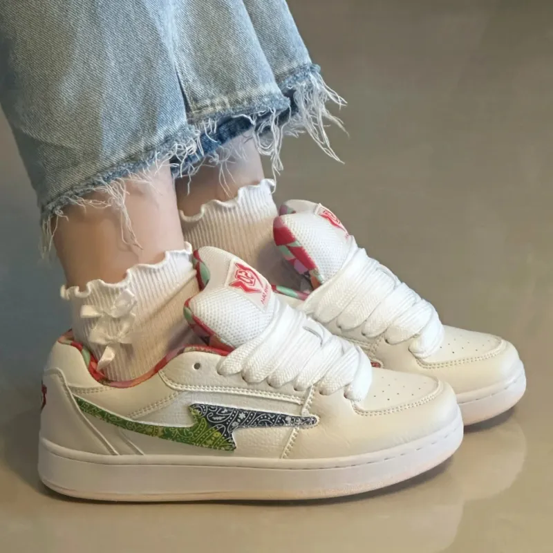 WJA Anti Slip Wear Resistant Lightweight Breathable Low Top Skateboard Shoes Women's Cashew Nut Color-3