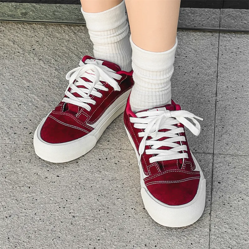 WJA Slip Resistant Cushioning Abrasion Resistant Lightweight Breathable Low Top Skateboard Shoes Unisex Burgundy-5