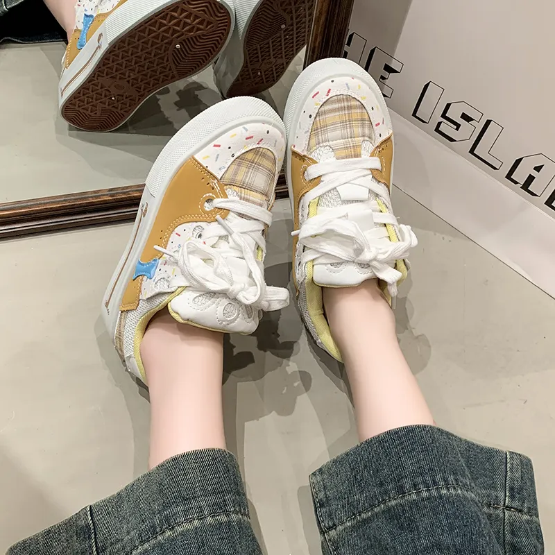 WJA Skateboard Shoes Women's Low Top Yellow-3