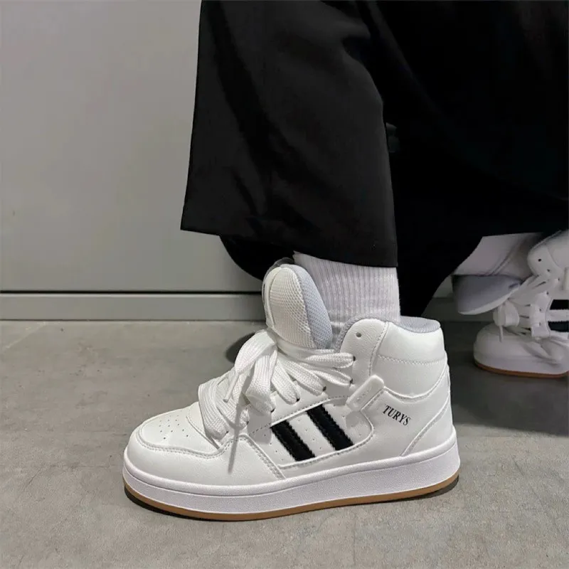 WJA Coverage Anti Slip And Wear Resistant Lightweight High Top Skateboard Shoes Women's White Black-3