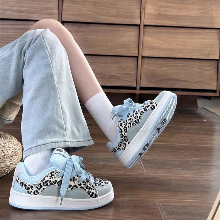WJA Coverage Thermal Slip Resistant Cushioning Abrasion Resistant Lightweight Low Top Skateboard Shoes Women's Ice Blue-1