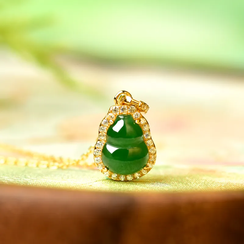 Tokai Family Ice Glutinous Jadeite Necklaces Unisex-1