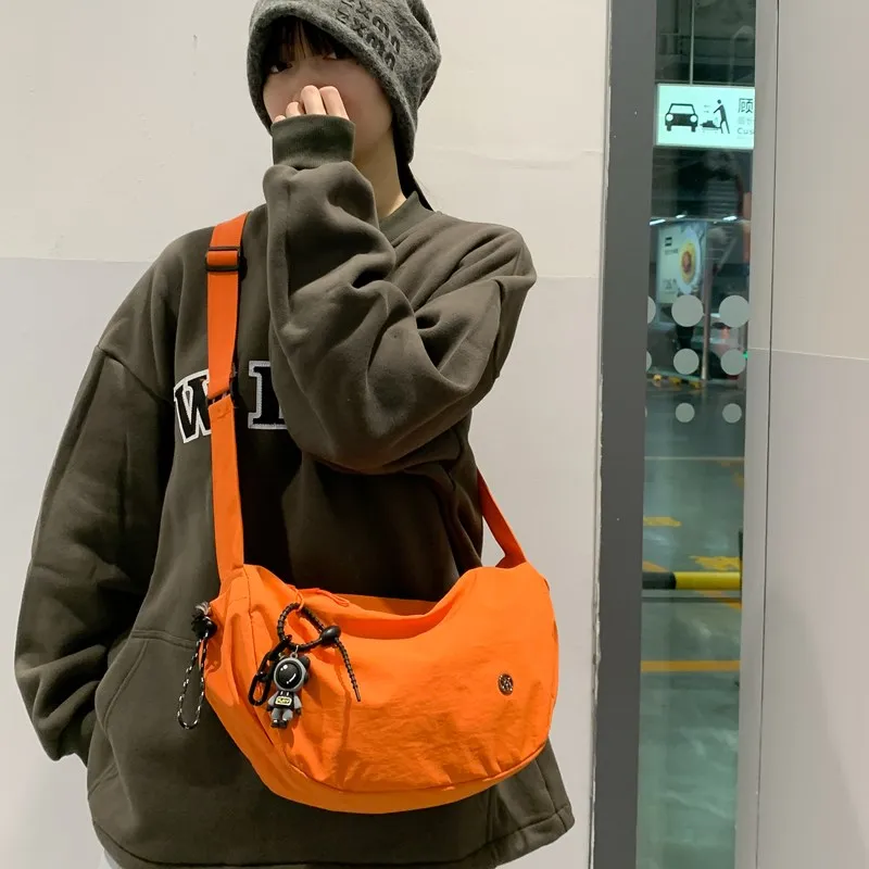 Tong Tong Rabbit Nylon Shoulder Bag Unisex Egg Yolk Flowing Sand \ Black \ Orange \ Vanilla Cream-13