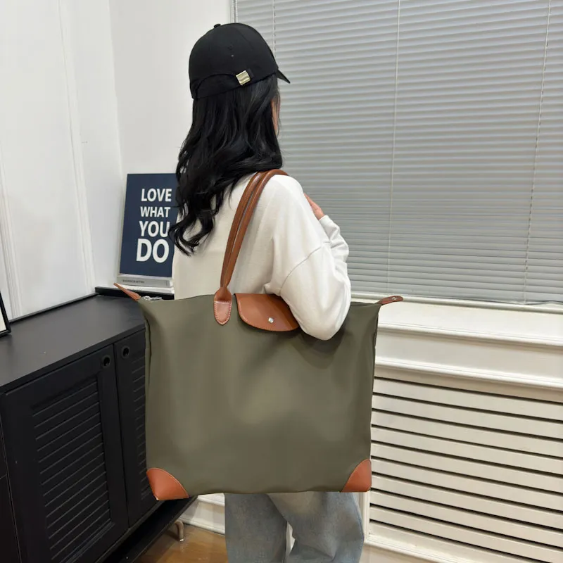 Tong Tong Rabbit Oxford Shoulder Bag Regular Women's Khaki/Army Green/Black/Dark Blue-7