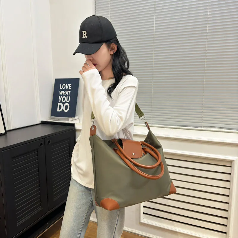 Tong Tong Rabbit Oxford Shoulder Bag Regular Women's Khaki/Army Green/Black/Dark Blue-9