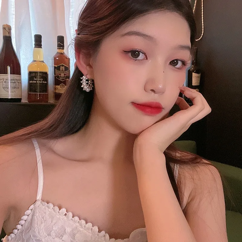 Tong Tong Rabbit Alloy Earrings Women's-2