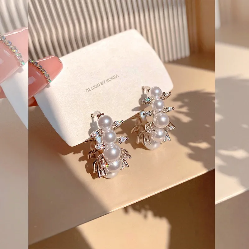 Tong Tong Rabbit Alloy Earrings Women's-1