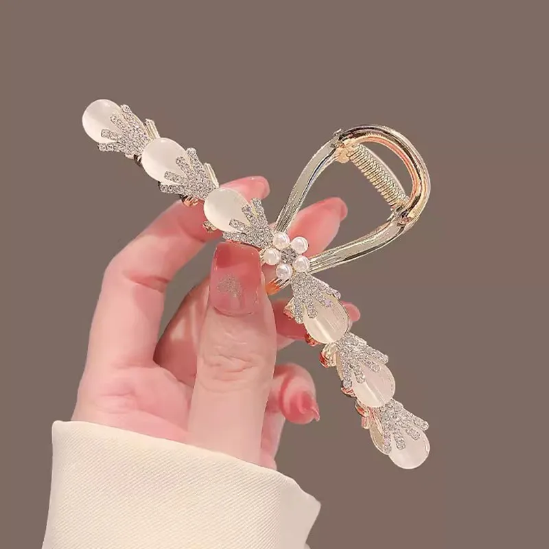 Tong Tong Rabbit Hair Clips Women's-1