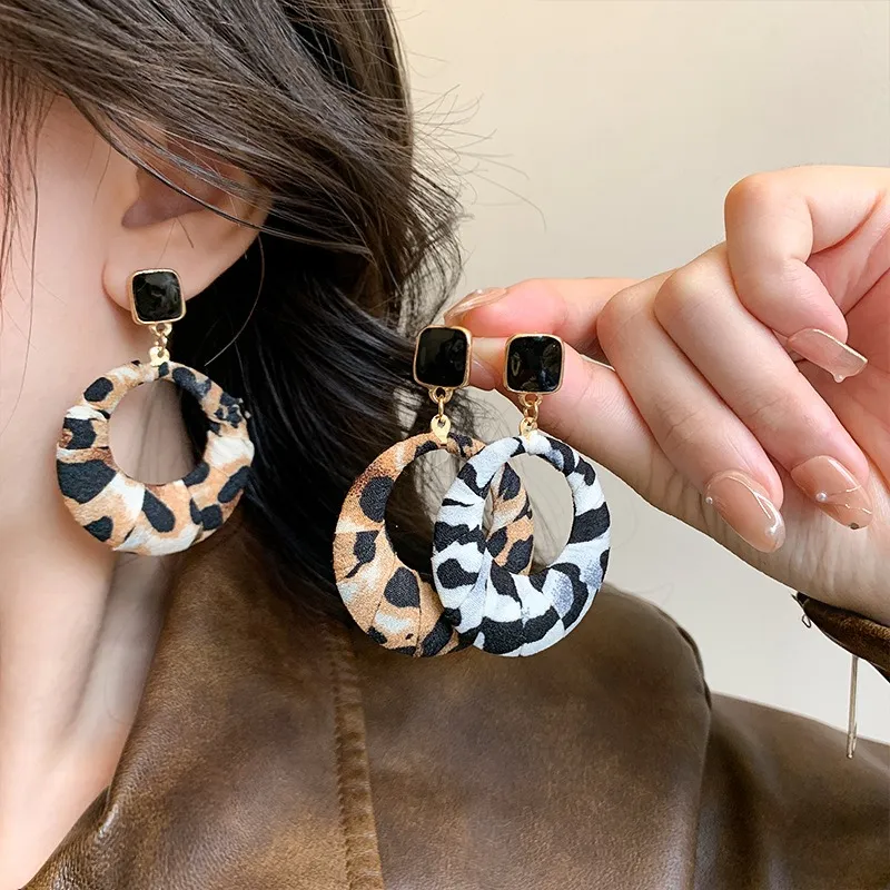 Tong Tong Rabbit Resin Earrings Women's-2