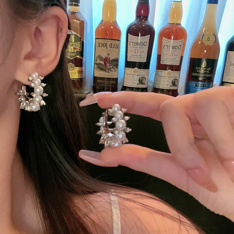 Tong Tong Rabbit Alloy Earrings Women's-4