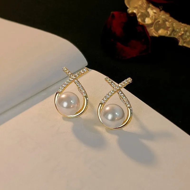 Tong Tong Rabbit Alloy Imitation Pearl Rhinestones Earrings Women's-3