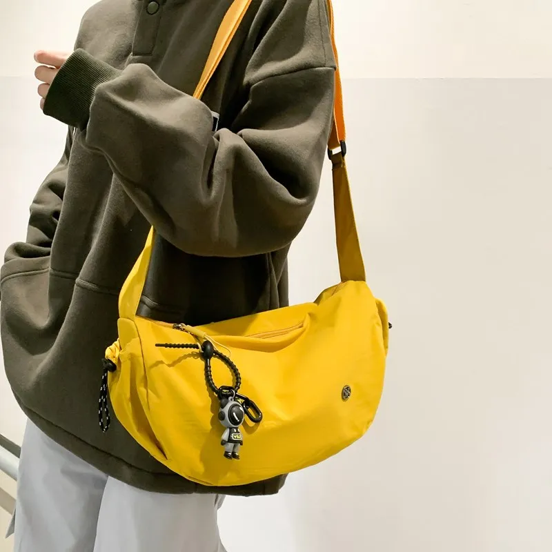 Tong Tong Rabbit Nylon Shoulder Bag Unisex Egg Yolk Flowing Sand \ Black \ Orange \ Vanilla Cream-1