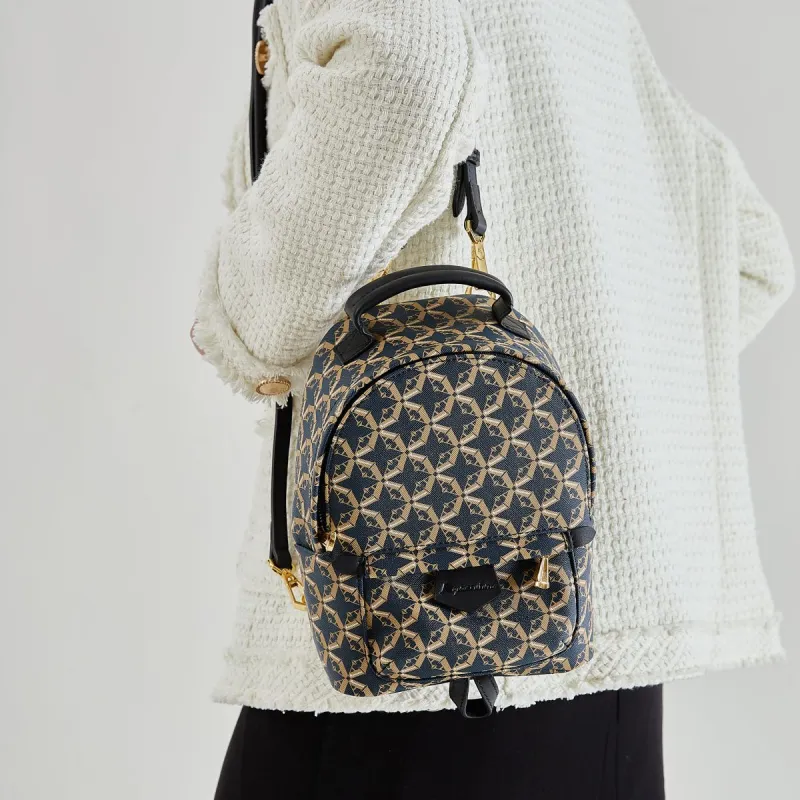 AQUASCUTUM Top Grain Cow Leather Backpack Trumpets Women's Dark Blue-5
