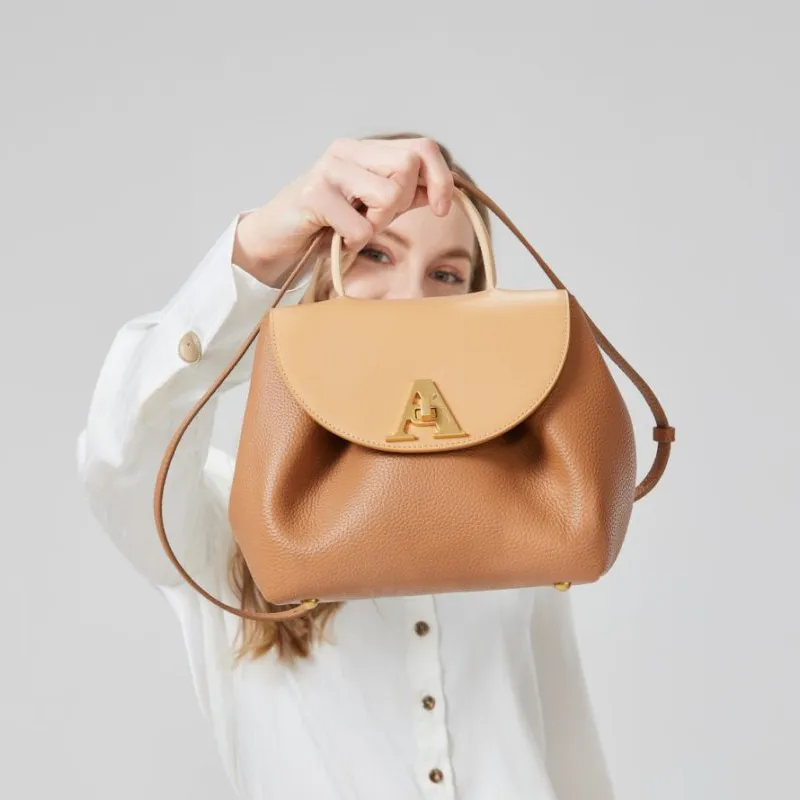 AQUASCUTUM Litchi Grain Cow Leather Shoulder Bag, Crossbody Bag, Handbag Medium Size Women's Brown-1
