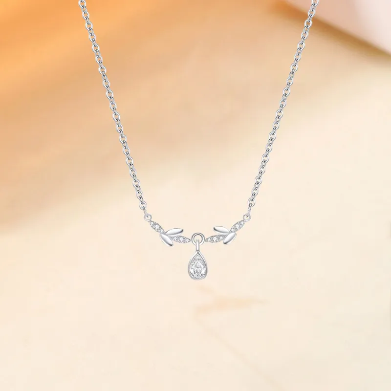 EUA Sweet Adornments Of Love Necklaces Women's-5