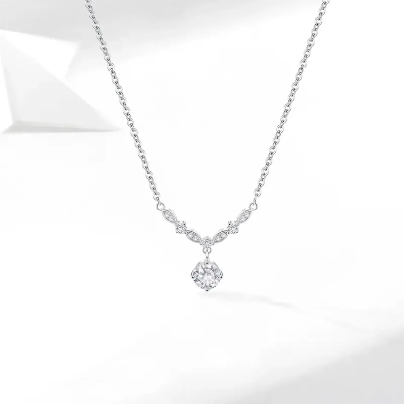 EUA Sweet Adornments Of Love Necklaces Women's-9