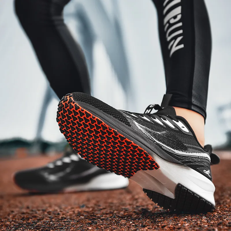 Strong Winds Light Carbon 1.0 Cushioned Slip Resistant Breathable Low Top Training Shoes-6