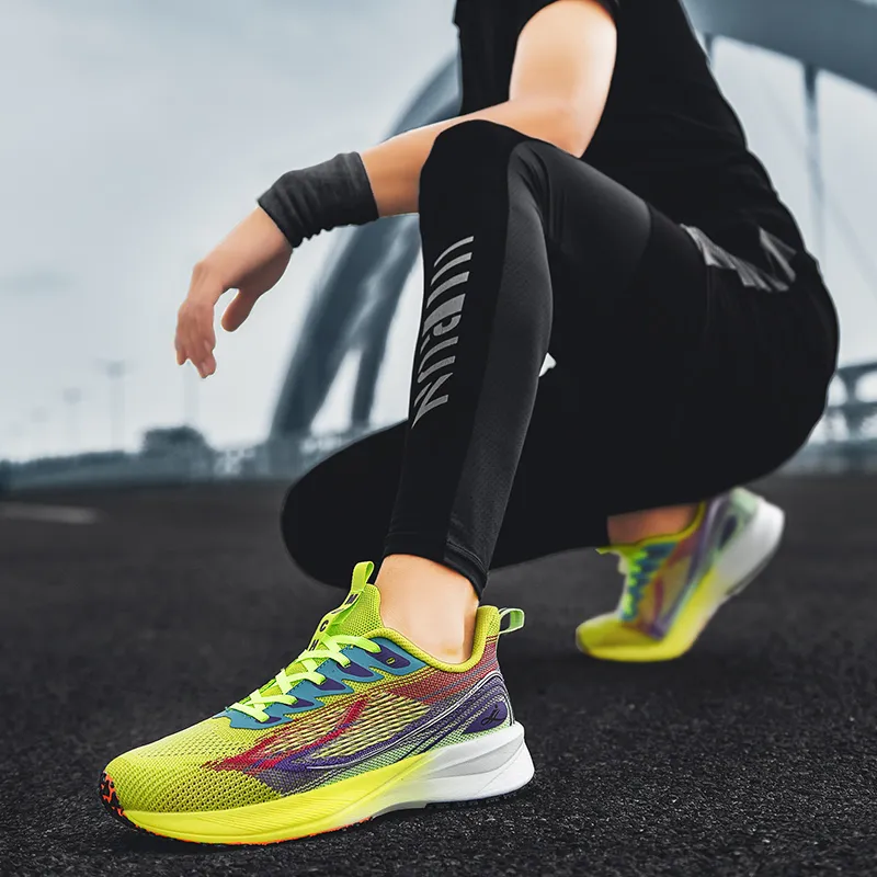 Strong Winds Light Carbon 1.0 Cushioned Slip Resistant Breathable Low Top Training Shoes-18