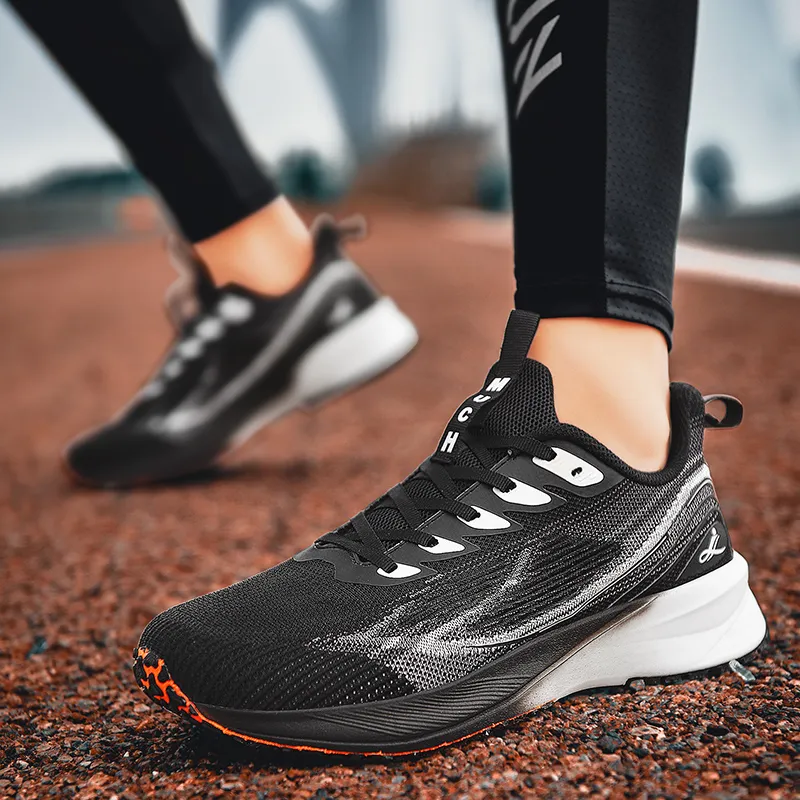 Strong Winds Light Carbon 1.0 Cushioned Slip Resistant Breathable Low Top Training Shoes-4