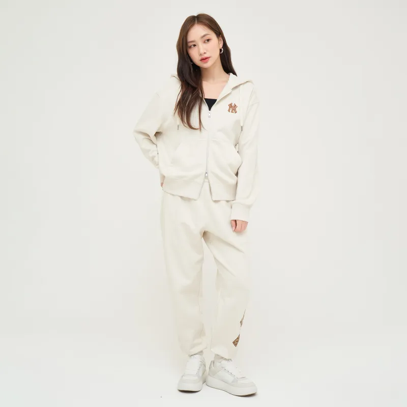 MLB MONOGRAM Collection New York Yankees 24FW Casual Pants Knitted Sweatpants Unisex Dark Cream-2