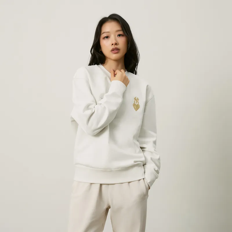 MLB New York Yankees Heart Collection 24FW Early Autumn Pullover Crew Neck Sweatshirt Unisex Cream-4
