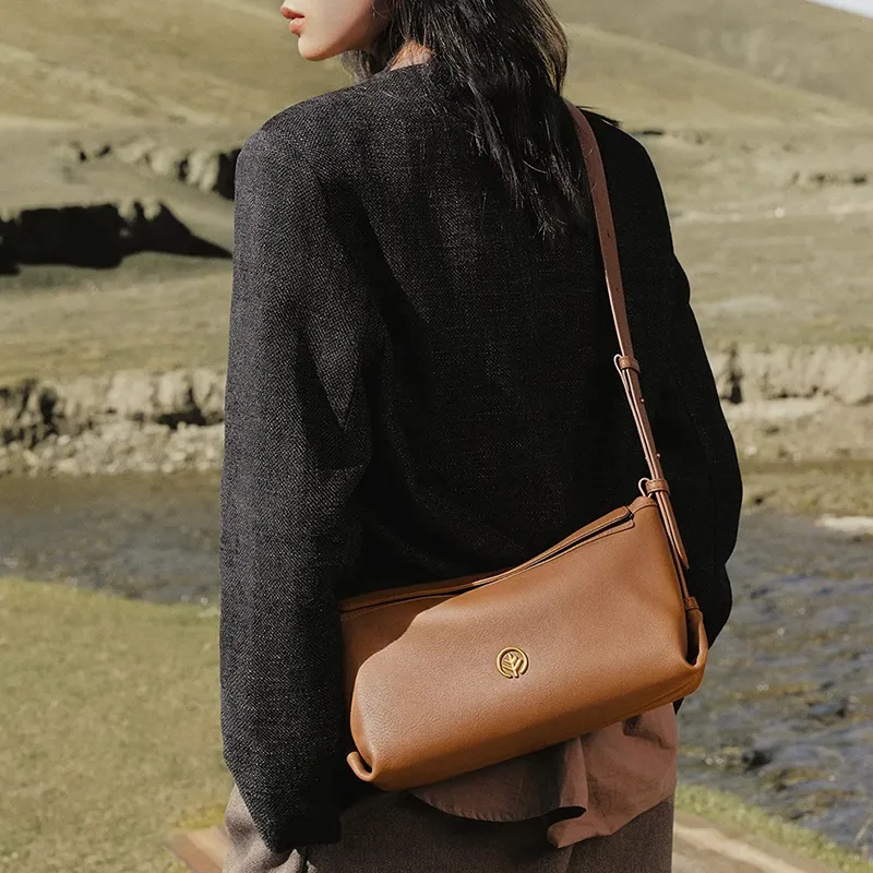 BAGTREE Imported Top Grain Vegetable Tanned Genuine Leather Pillow Shoulder Bag Regular Unisex Multicolor-18