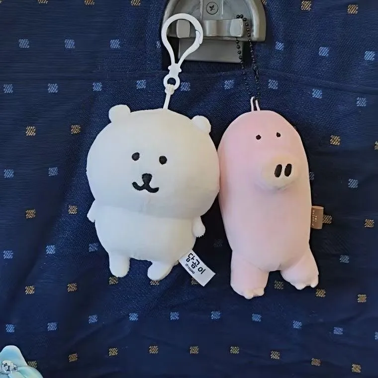 Yi Bu Kang Plush Pendants Unisex-4