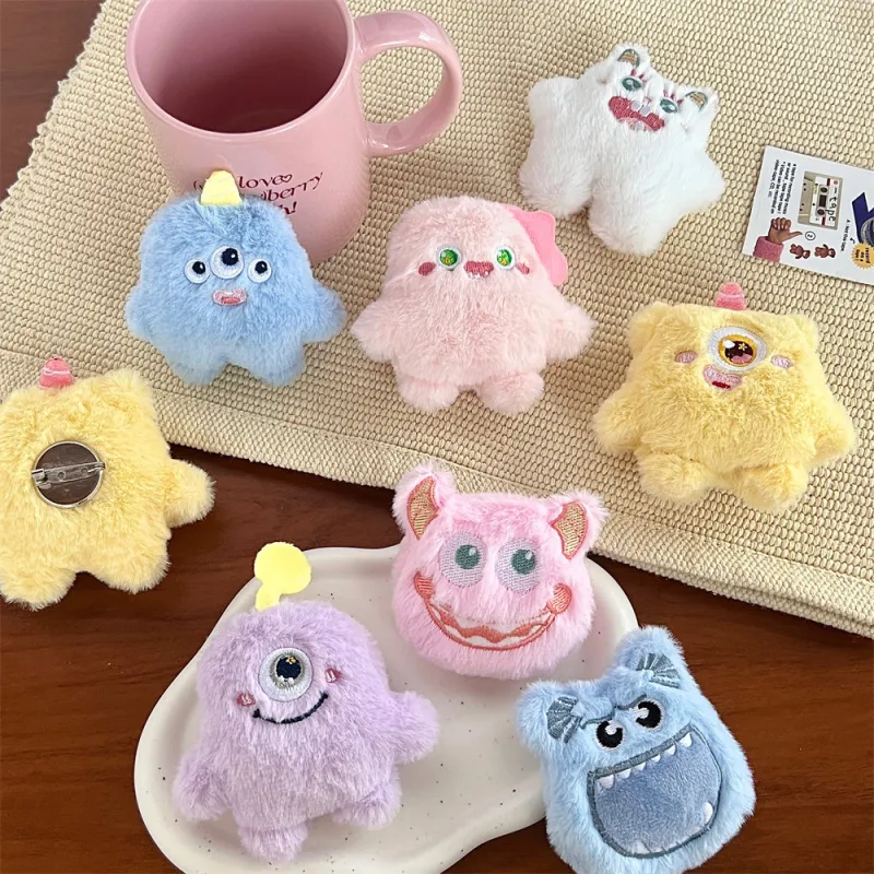 Yi Bu Kang Plush Pendants Unisex-6
