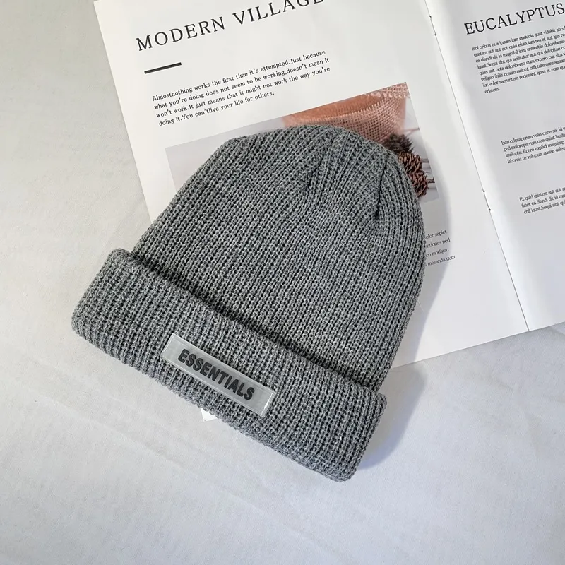 Yi Bu Kang Acrylic Beanies Unisex-15