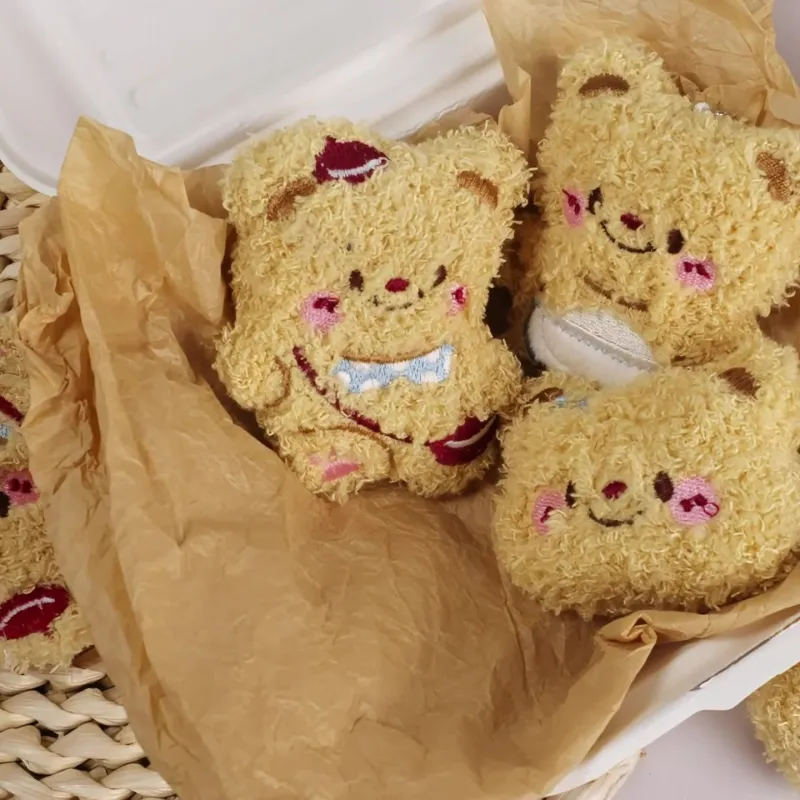 Yi Bu Kang Plush Pendants Unisex-1